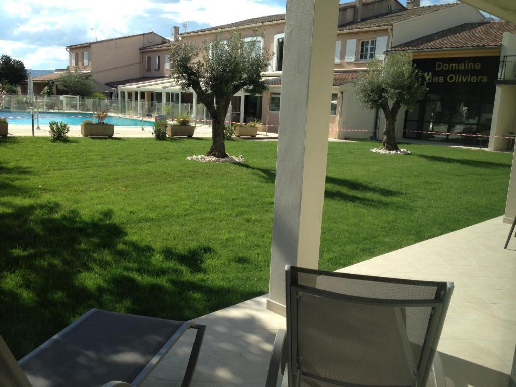 Hotel Le Domaine Des Oliviers Pierrelatte Pokój zdjęcie