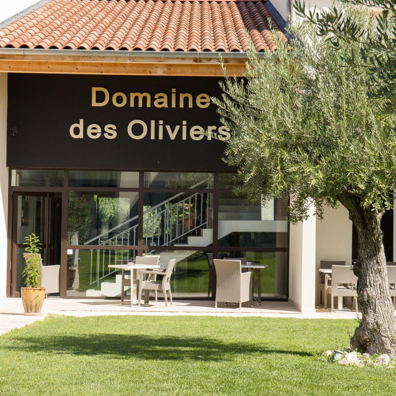 Hotel Le Domaine Des Oliviers Pierrelatte Zewnętrze zdjęcie